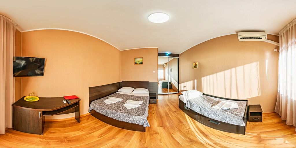 Фламинго — Трёхместный номер стандарт с видом на море