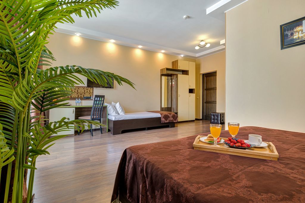 Сальвадор — Трёхместный номер полулюкс