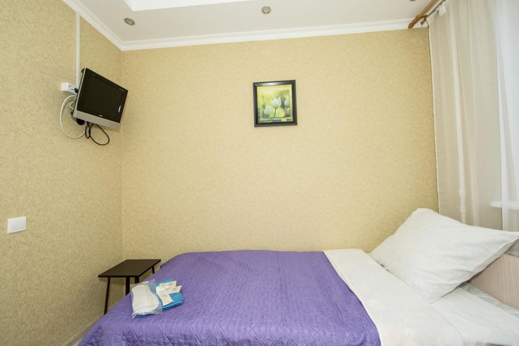 Ладомир в Борисово — Двухместный номер с 2 отдельными кроватями эконом с общей ванной комнатой