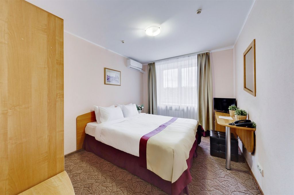 Полюстрово — Одноместный номер стандарт