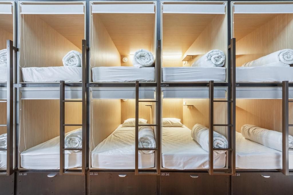 5 Nebo — Многоместный смешанный номер 12-местный