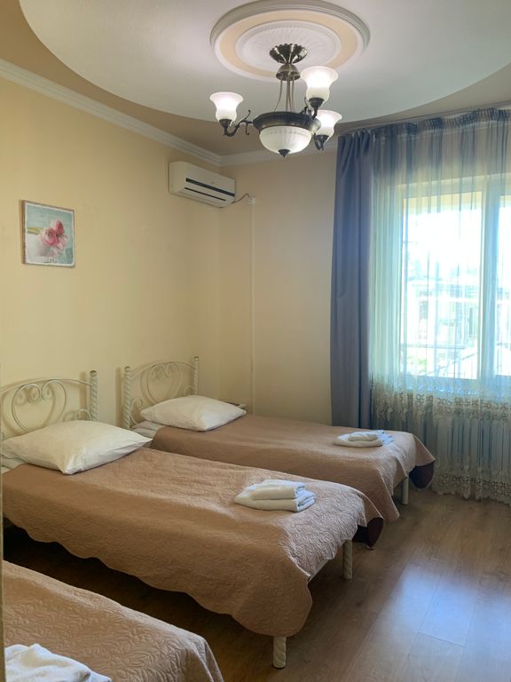 На Виноградной — Трёхместный номер 4 трехместный номер Стандарт