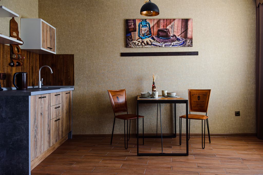 Адук — Трёхместный номер джуниор сюит Дикий Запад