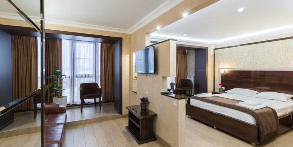 Эра — Двухместный номер с 1 кроватью представительский люкс