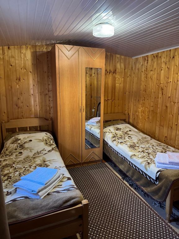 Лотос — Двухместный номер с 2 отдельными кроватями эконом