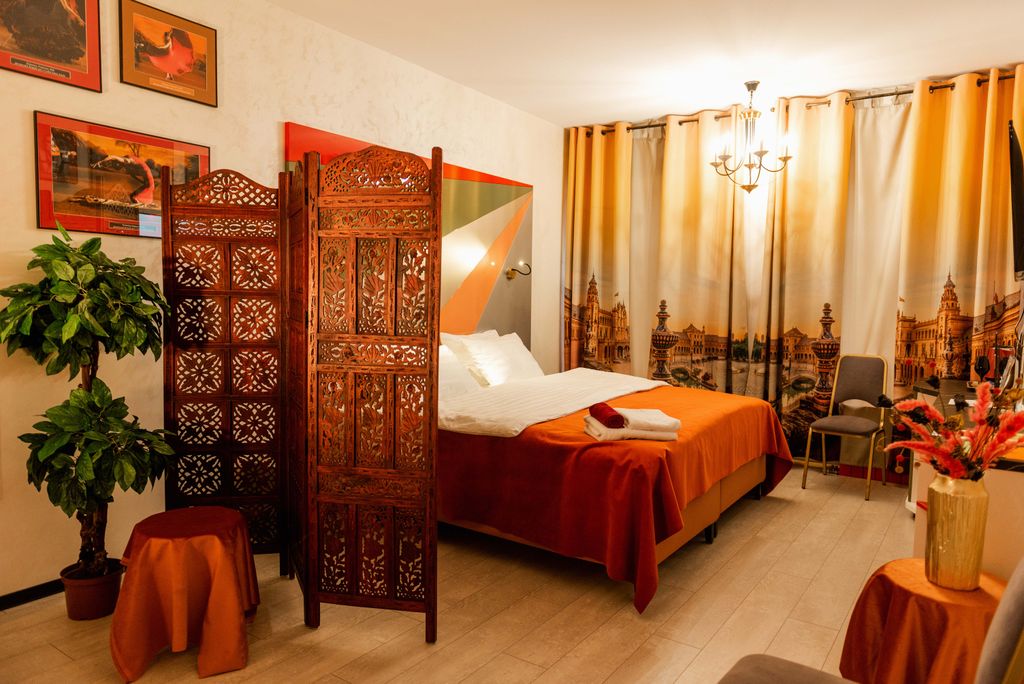 За Кулисами — Трёхместный номер улучшенный