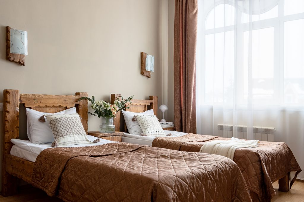 Номера в Пушкине — Двухместный номер с 2 отдельными кроватями улучшенный