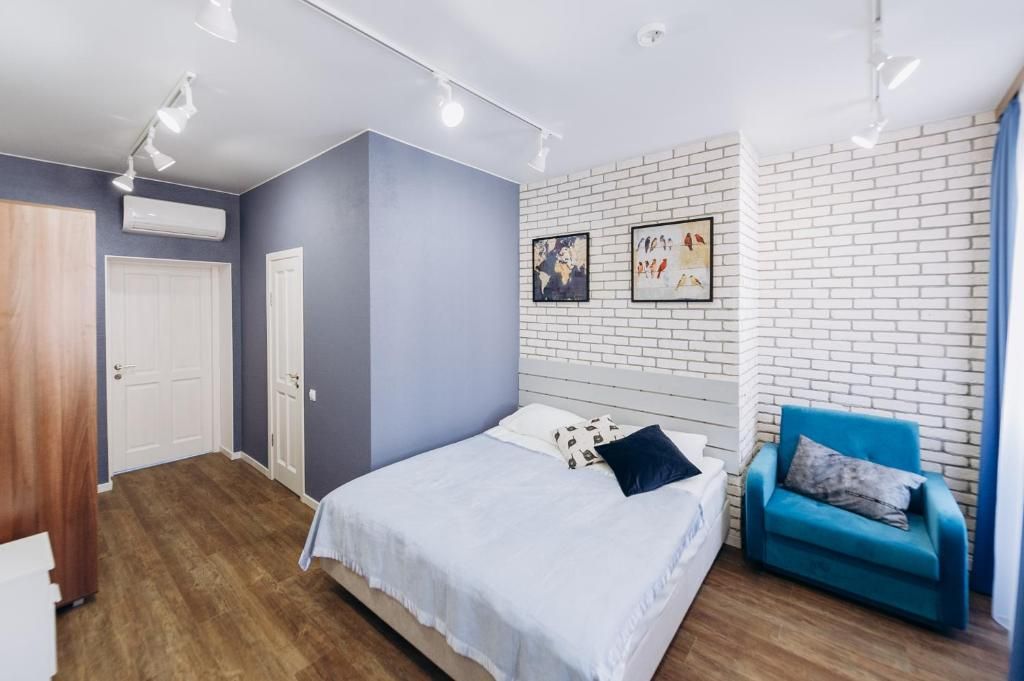 Oversize Piter — Трёхместный номер улучшенный