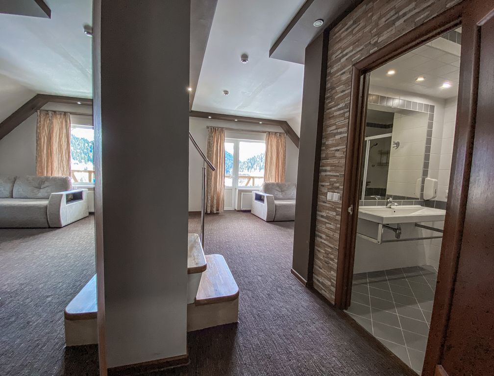 Nastup — Семейный номер гранд люкс