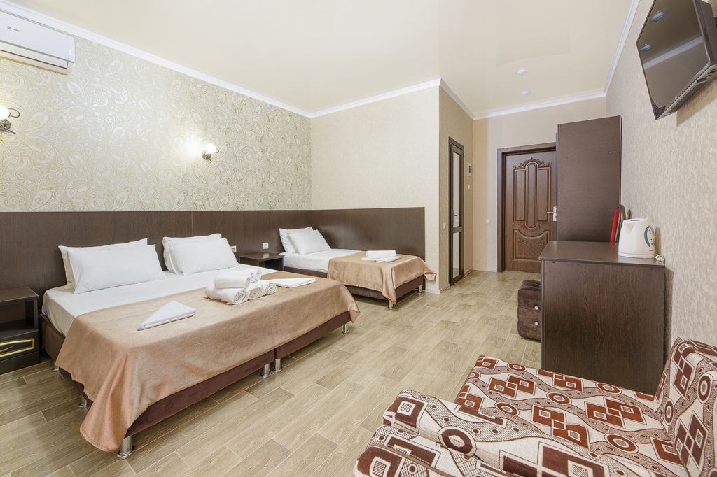 Фараон — Четырёхместный номер делюкс