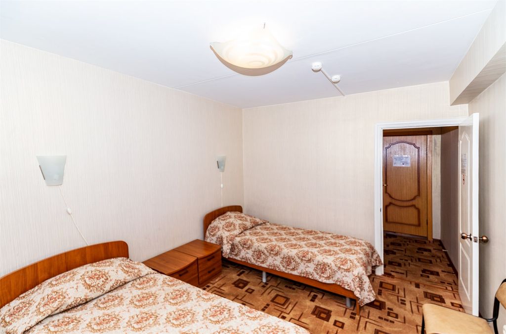 Заря — Двухместный номер с 2 отдельными кроватями эконом