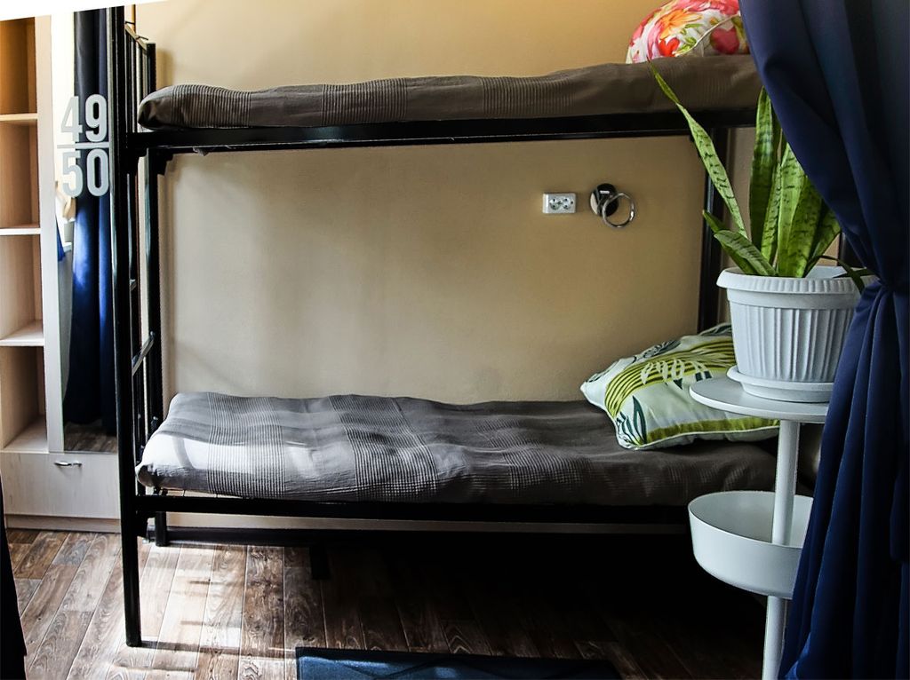 Айсон — Многоместный смешанный номер спальное место в двухместном номере