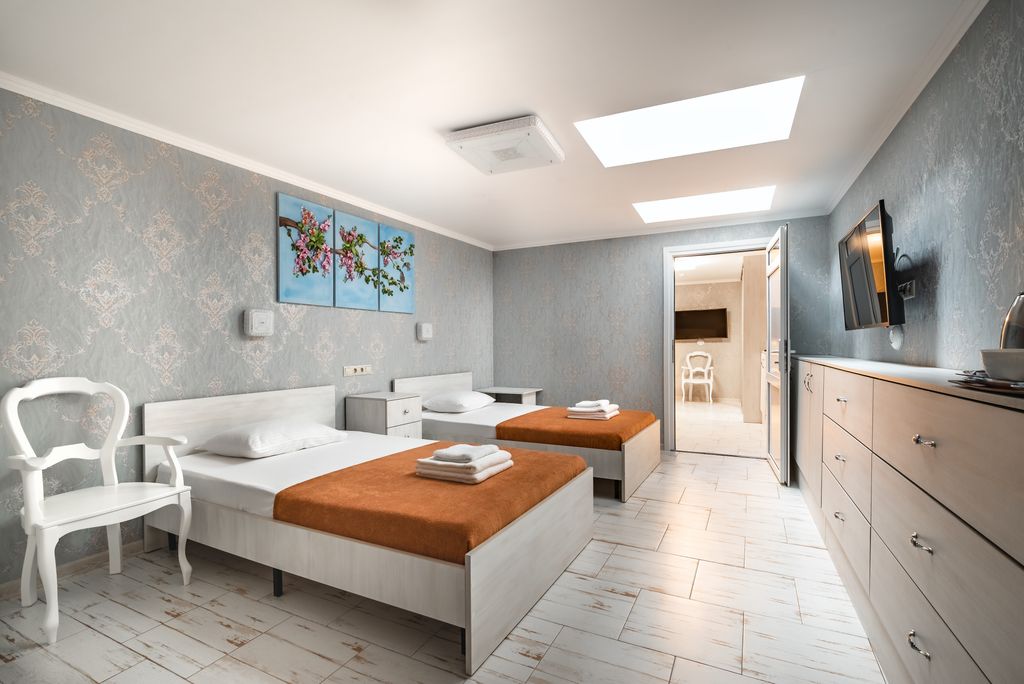 Вальс цветов Редэнс — Четырёхместный номер семейный двухкомнатный