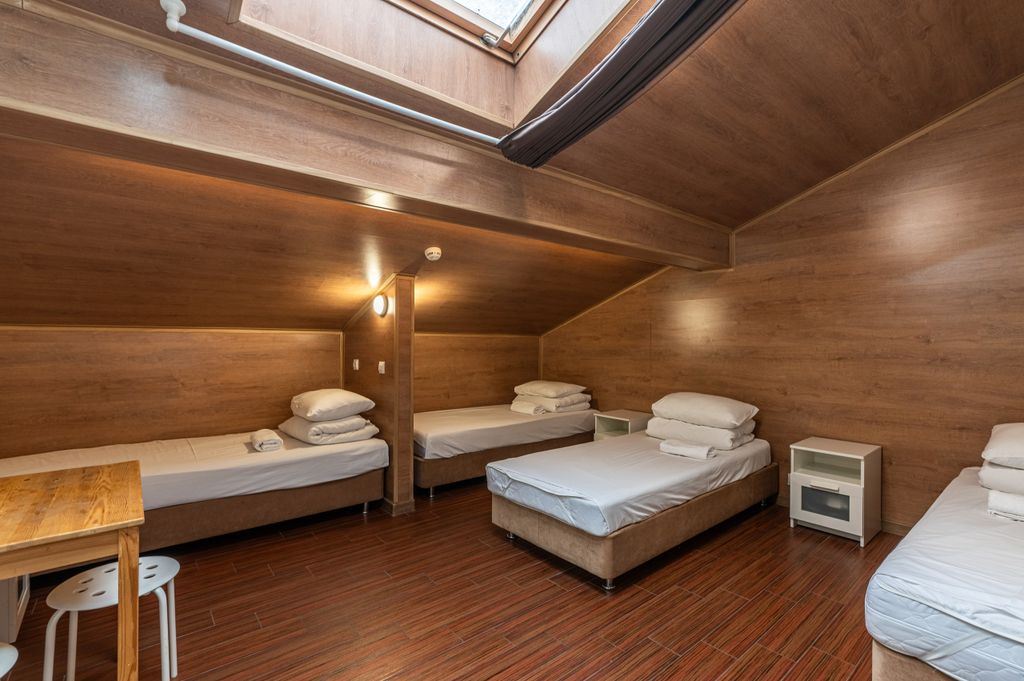 Танский — Семейный номер четырехместный