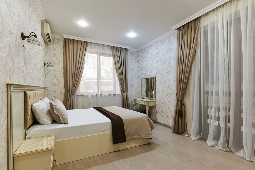 Аркадия + — Четырёхместный номер Полулюкс двухкомнатный с балконом