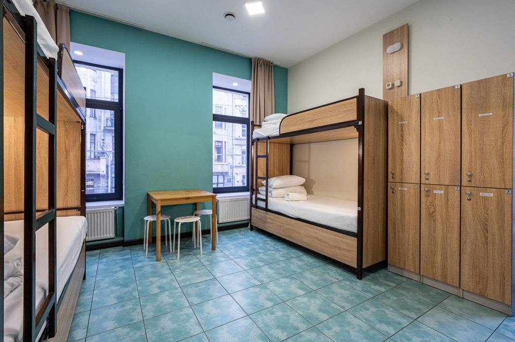 Танский — Многоместный женский номер с шестью кроватями