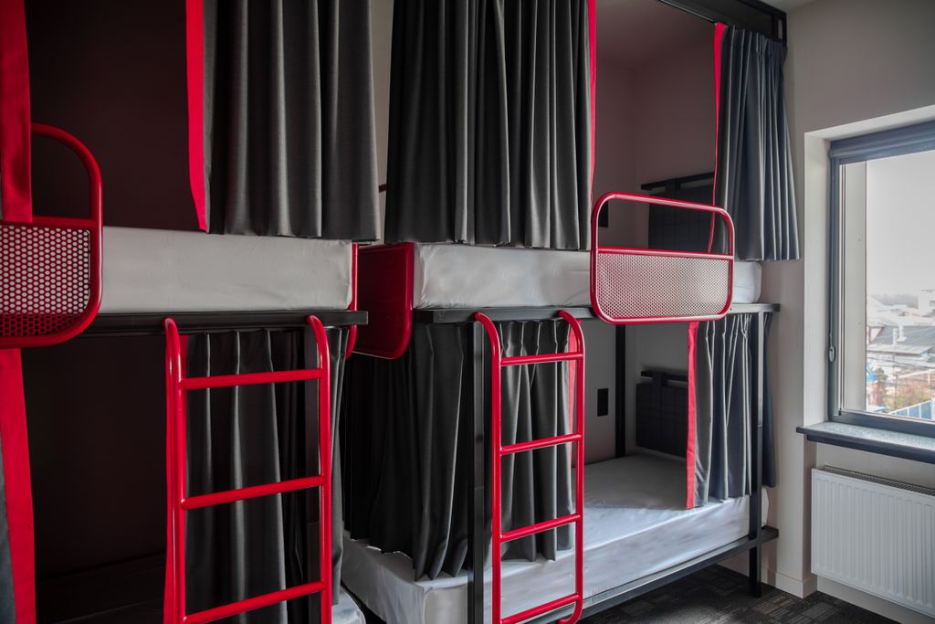 Куб — Многоместный смешанный номер четырехместный