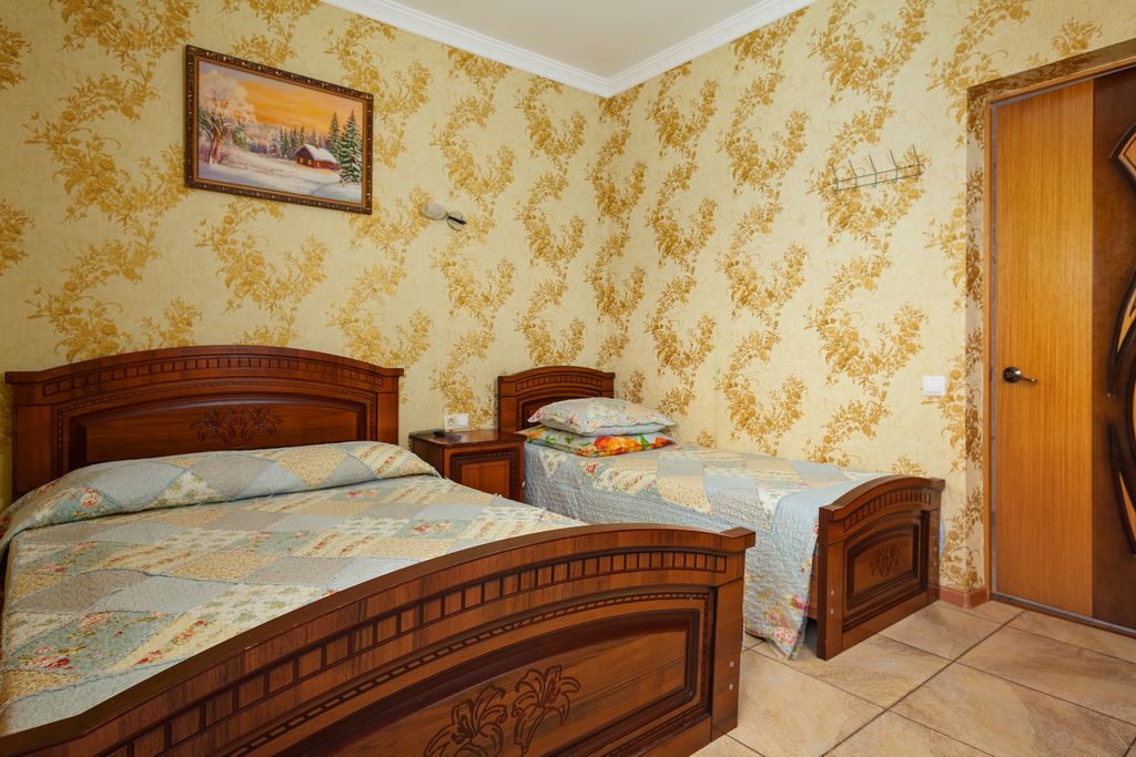 Цветочная поляна — Трёхместный номер стандарт