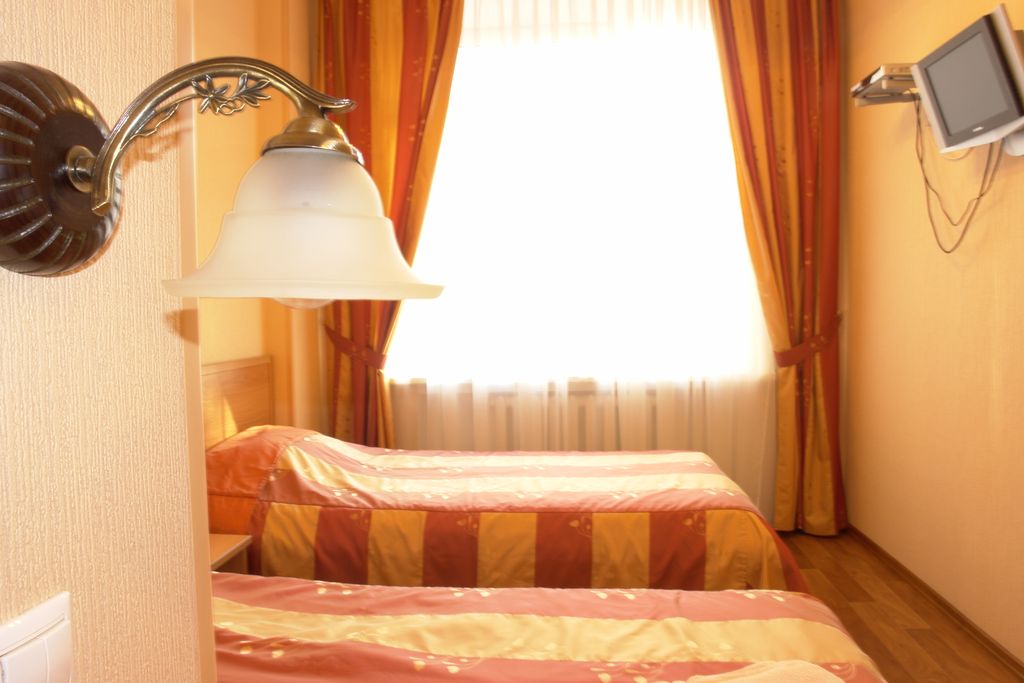 Алмаз — Двухместный номер с 2 отдельными кроватями стандарт