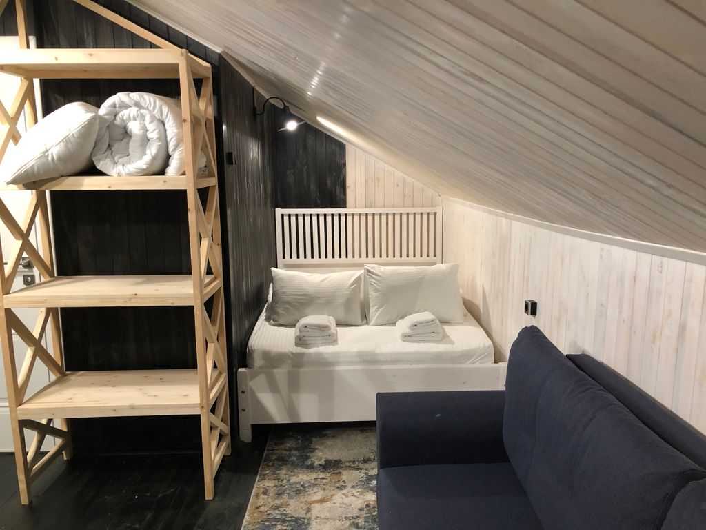 White Village — Четырёхместный номер улучшенный с видом на горы