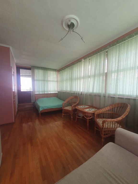 Туя — Трёхместный номер улучшенный с видом на море