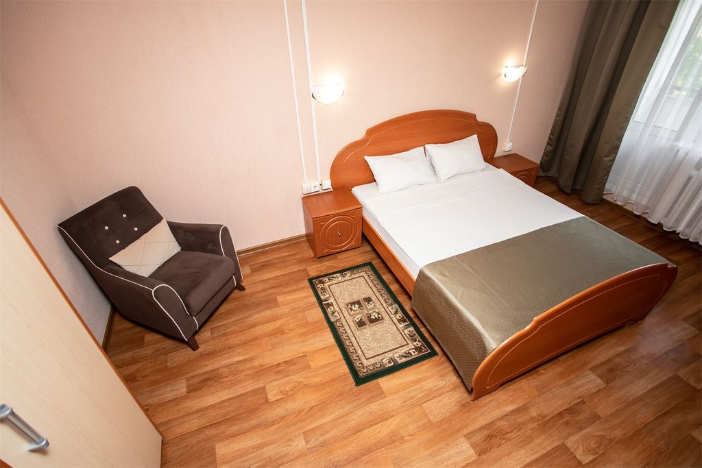 Алгоритм — Двухместный номер с 1 кроватью стандарт 1