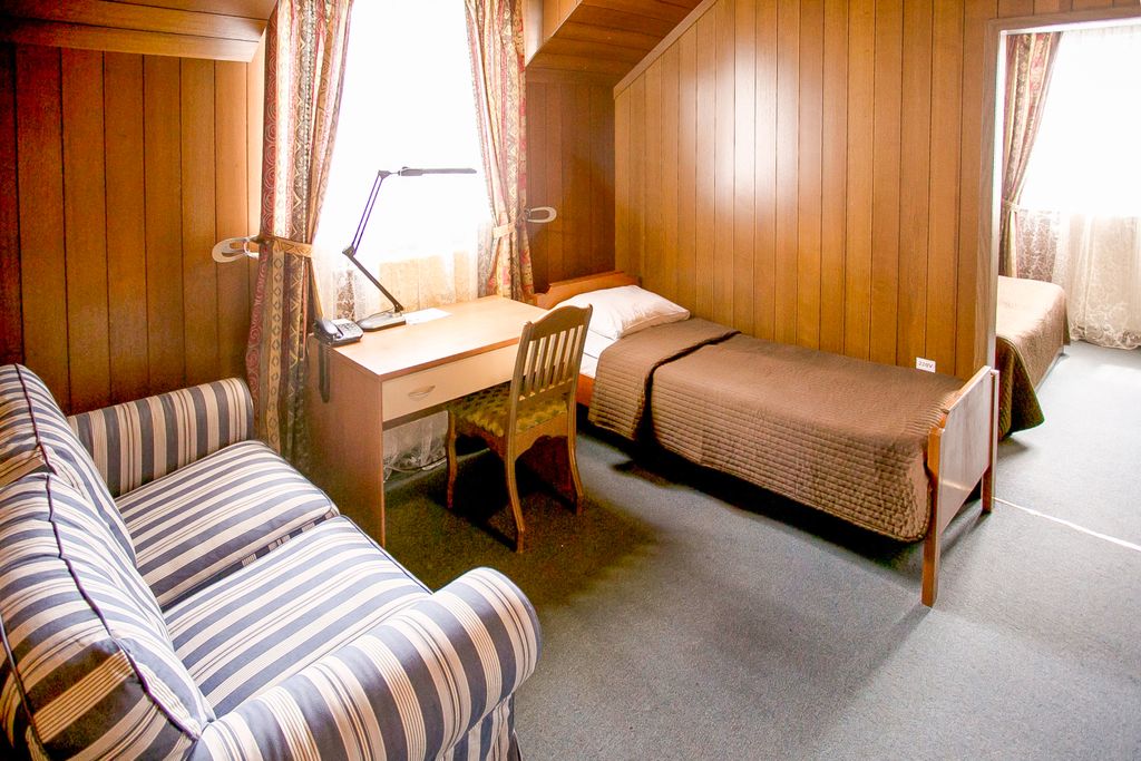 Эмона — Трёхместный номер Стандарт