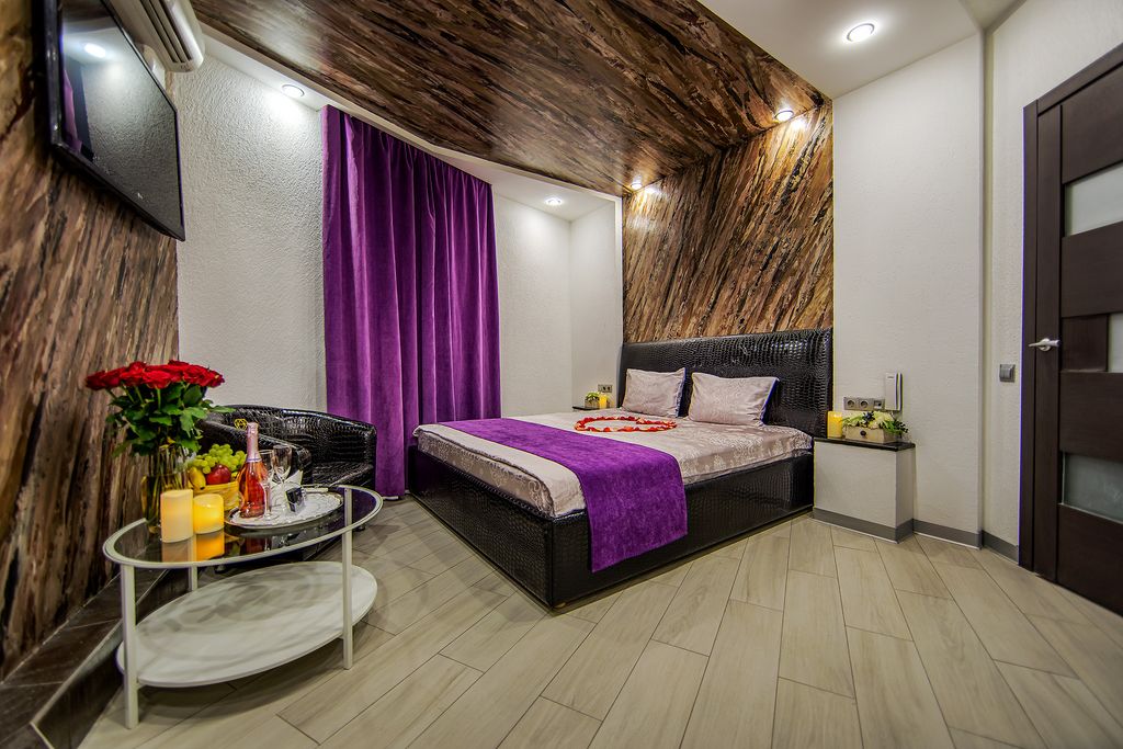 Алекс на Маршала Жукова — Двухместный номер с 1 кроватью люкс с джакузи