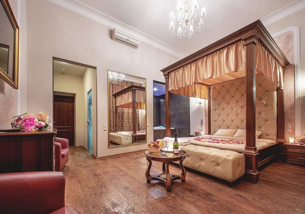 Алекс Отель на Васильевском — Двухместный номер с 1 кроватью люкс с джакузи