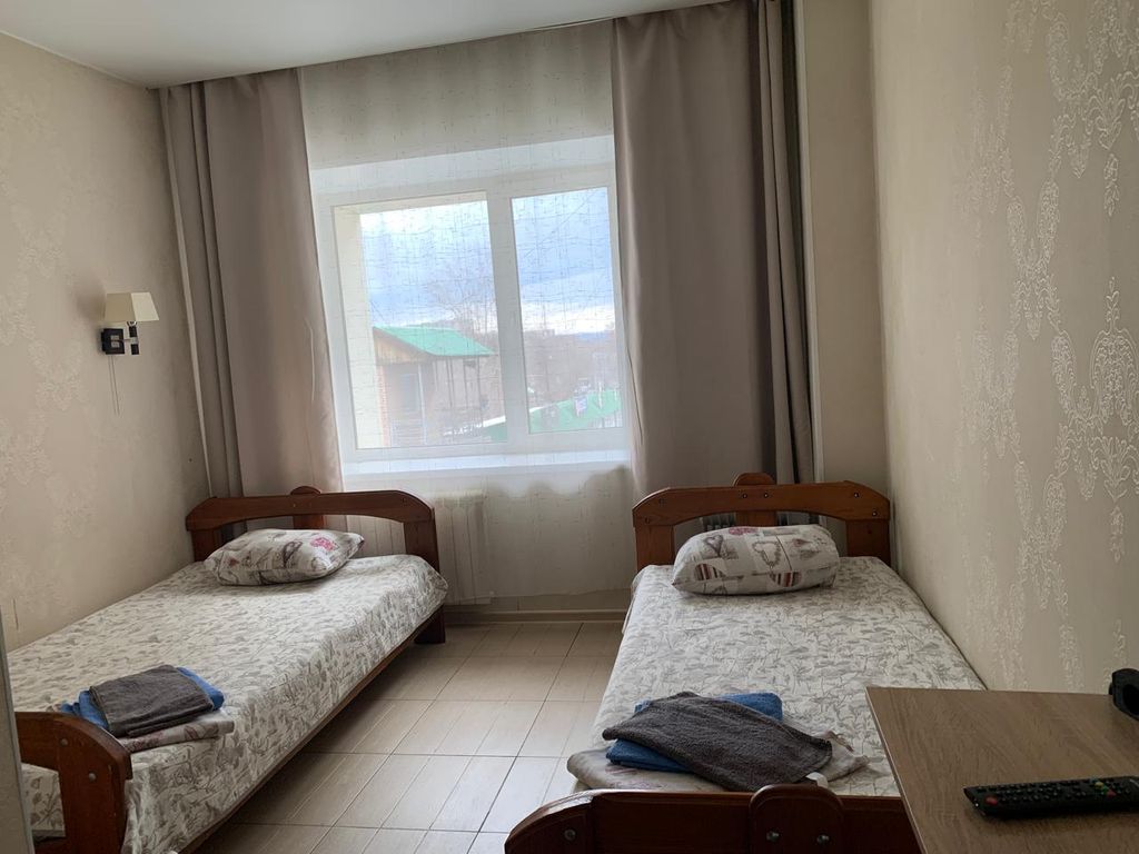 Кедр — Двухместный номер с 2 отдельными кроватями стандарт