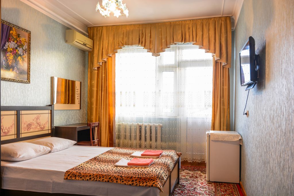 Звёздочка — Трёхместный номер стандарт с балконом