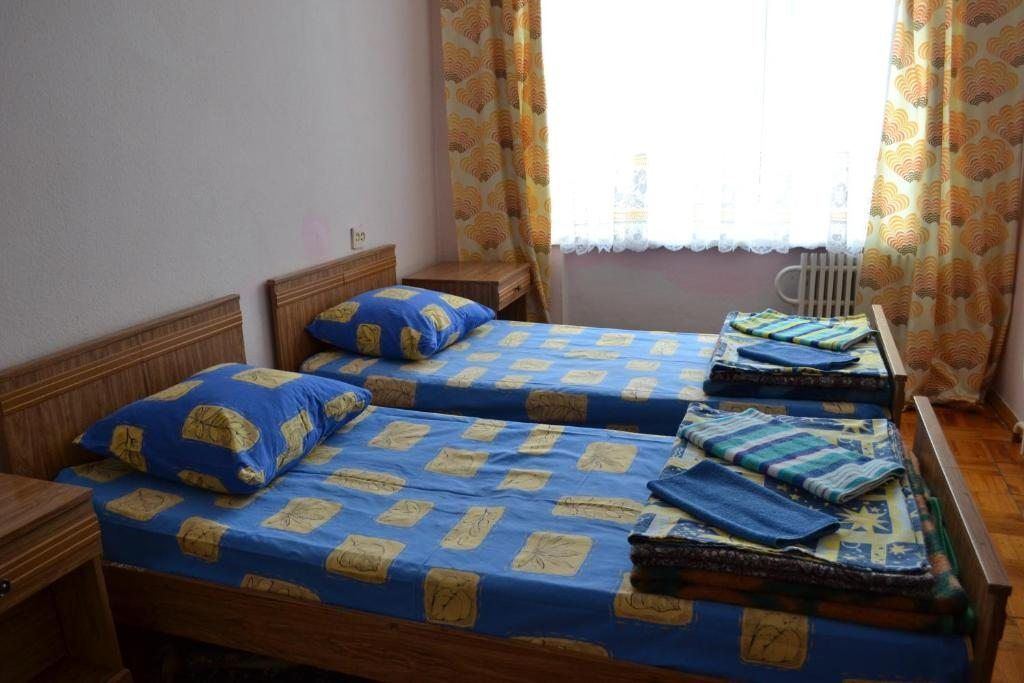 Роза Ветров — Двухместный номер с 2 отдельными кроватями стандарт в блоке