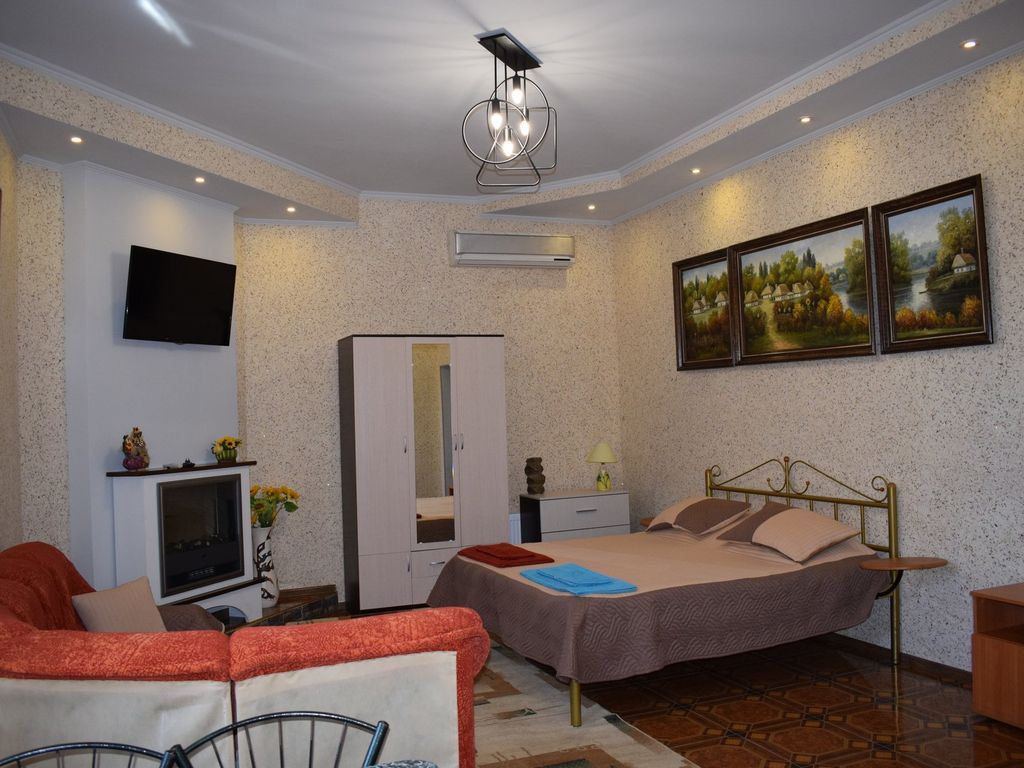 Светоч — Четырёхместный номер студия с мини кухней