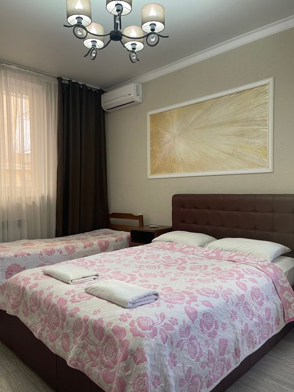 Нэва — Трёхместный номер полулюкс с дополнительным местом