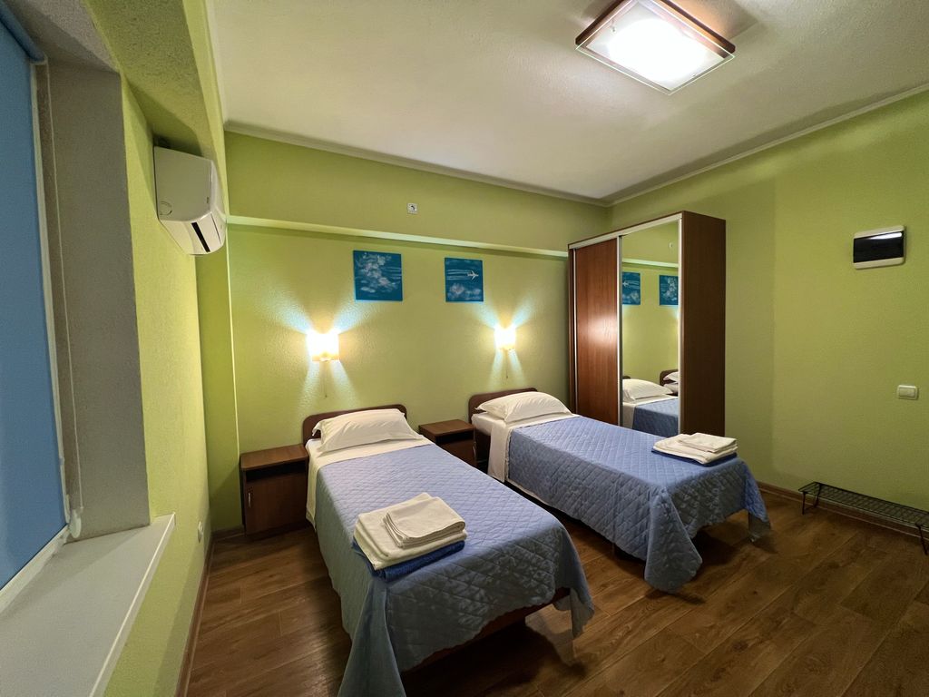 Парк-отель Оленевка — Двухместный номер с 2 отдельными кроватями стандарт с видом на заповедник (Two twin nature view)