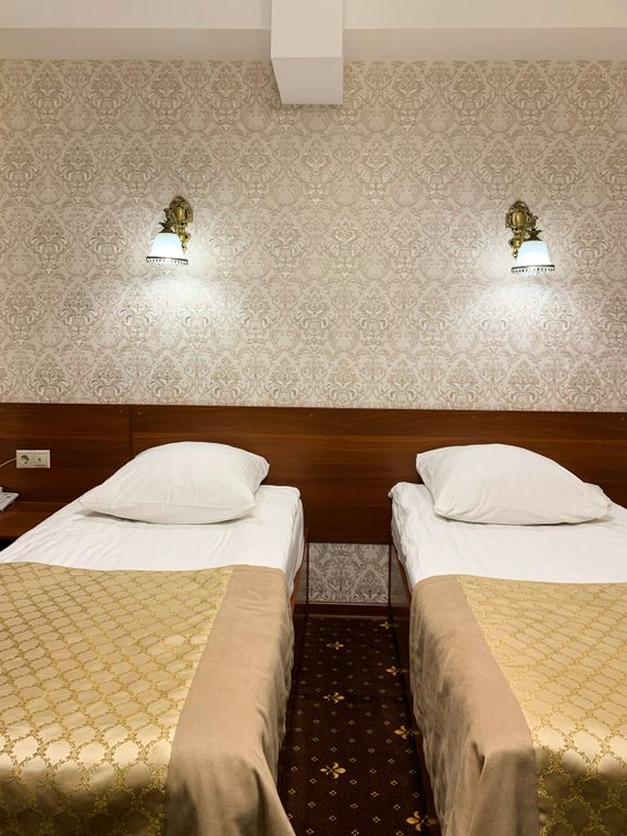 Calypso — Двухместный номер с 2 отдельными кроватями Стандарт с душем, двумя раздельными кроватями (с завтраком)