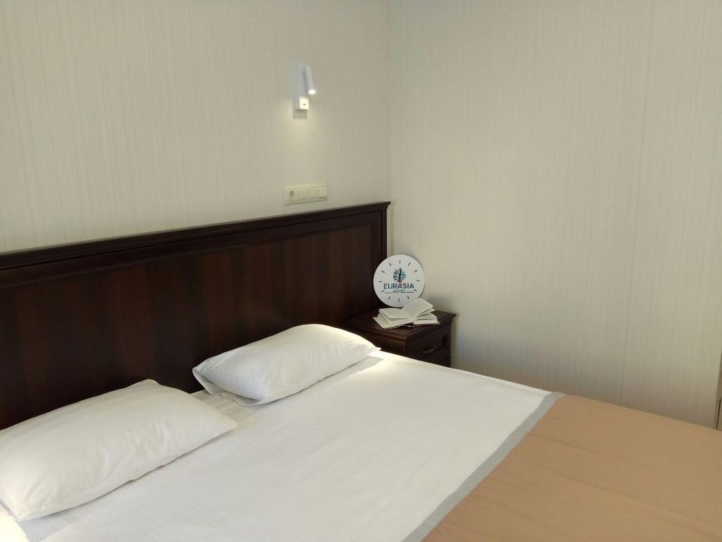 Евразия — Трёхместный номер Art Стандарт