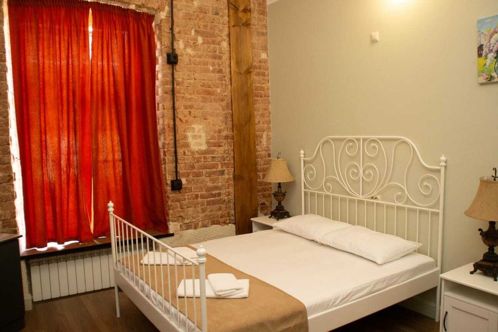 Дубровский — Четырёхместный номер с общей ванной комнатой