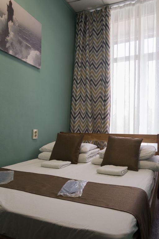 Hostel Bueno — Двухместный номер с 1 кроватью номер с большой кроватью и санузлом