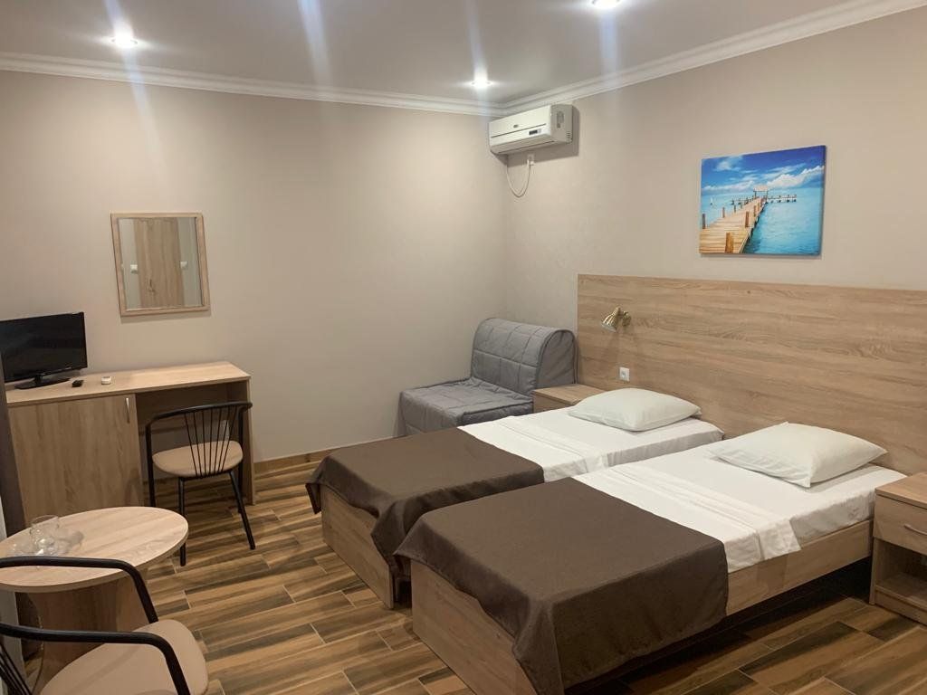 Морские Врата — Трёхместный номер люкс