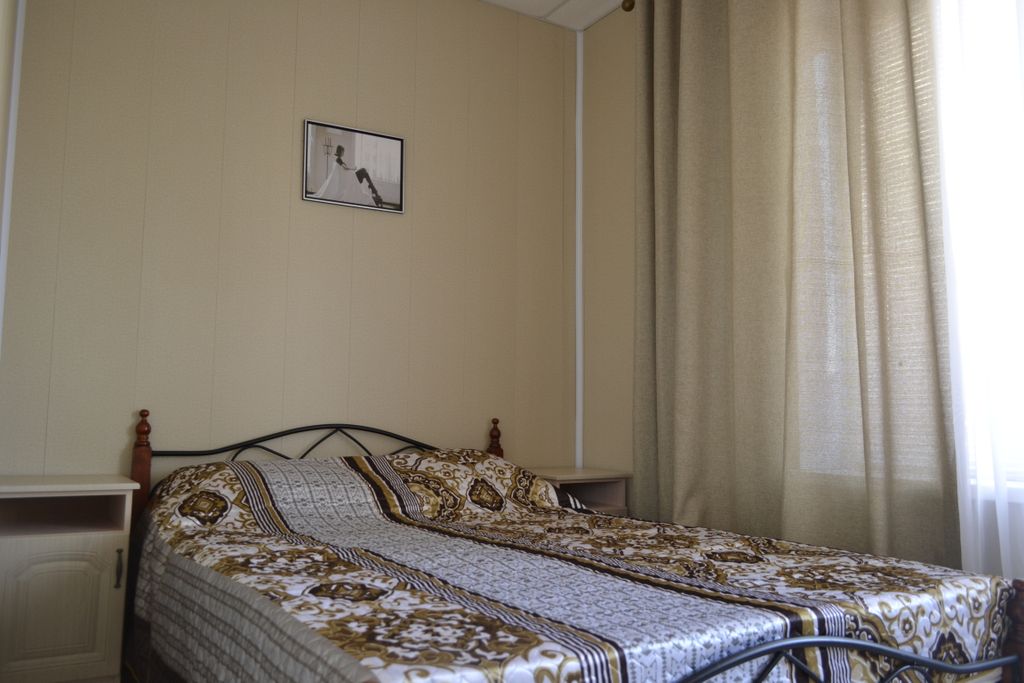 Старая Крепость — Четырёхместный номер 2-х комнатный