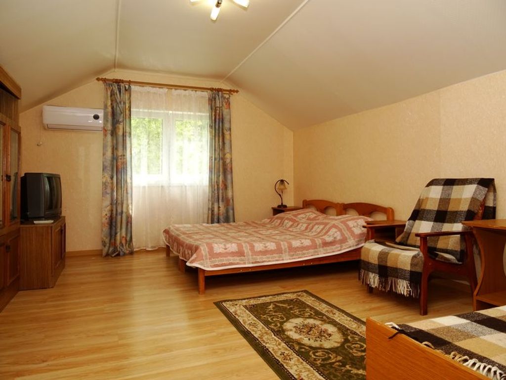 На Самбурова — Семейный номер улучшенный