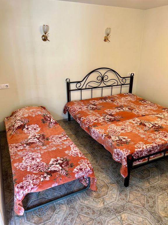 На Лазурной — Трёхместный номер эконом