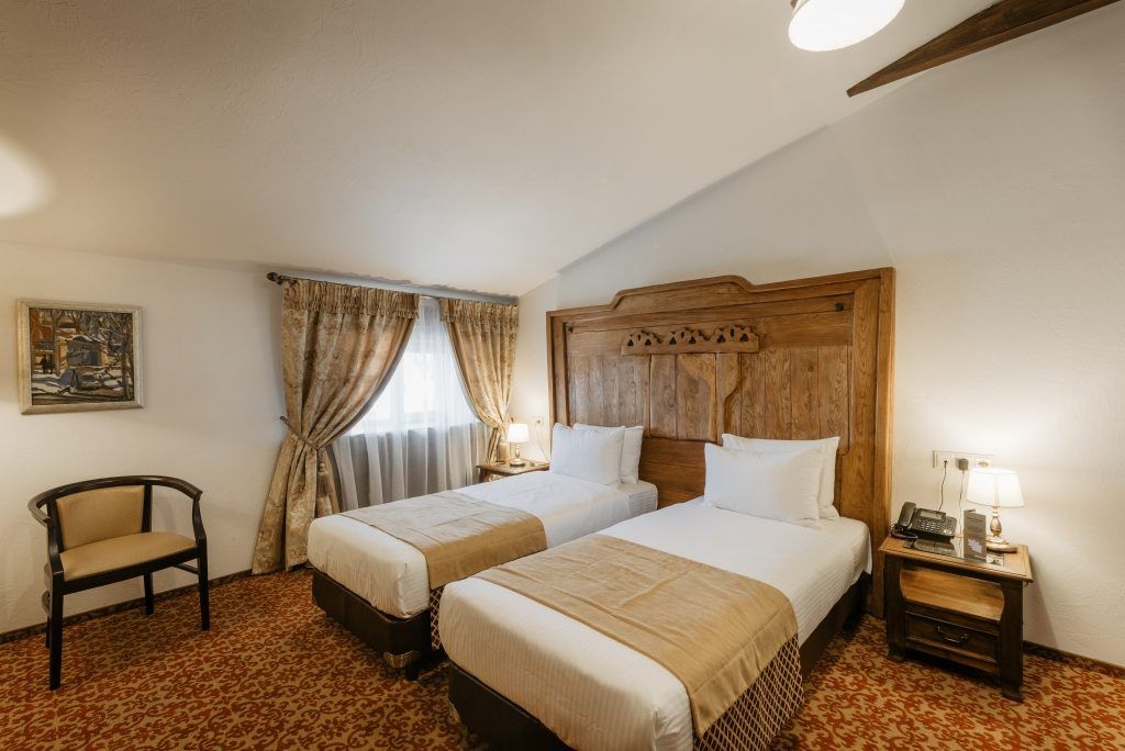 Старый Город — Двухместный номер с 2 отдельными кроватями стандарт повышенной комфортности