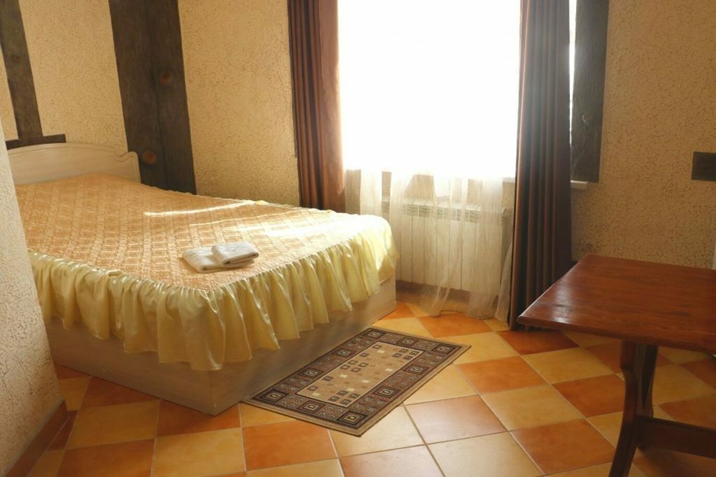 Гостиный двор №1 — Двухместный номер с 1 кроватью люкс короля