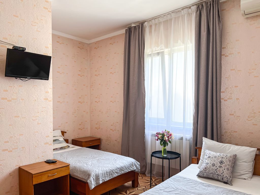 Лидия — Трёхместный номер Трёхместная комната