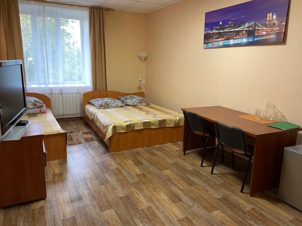 На Набережной — Трёхместный номер улучшенный