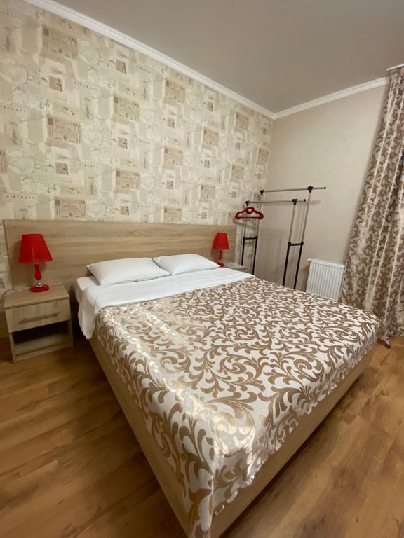 Золотые россыпи — Трёхместный номер улучшенный