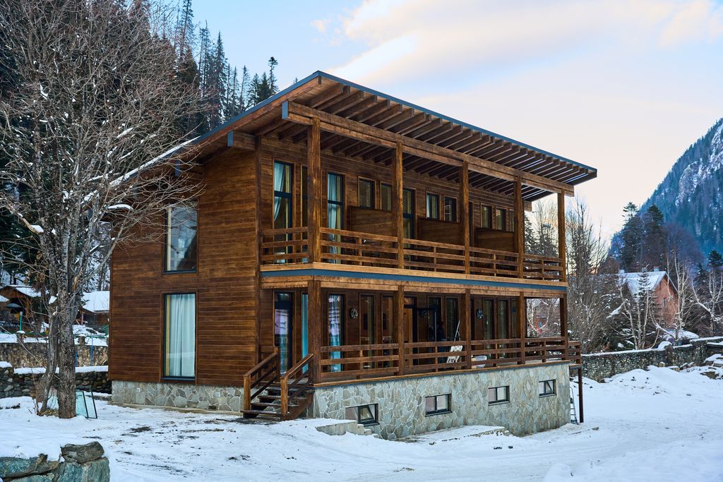 Солнечная Долина — Семейный номер Двухэтажный таунхаус с видом на горы