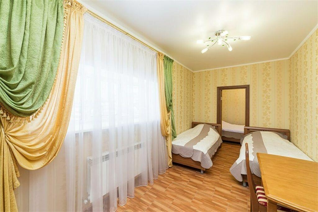Четыре сезона — Четырёхместный номер люкс
